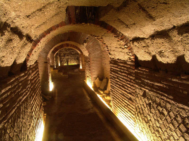 Spaccanapoli and the Greek-Roman Underground