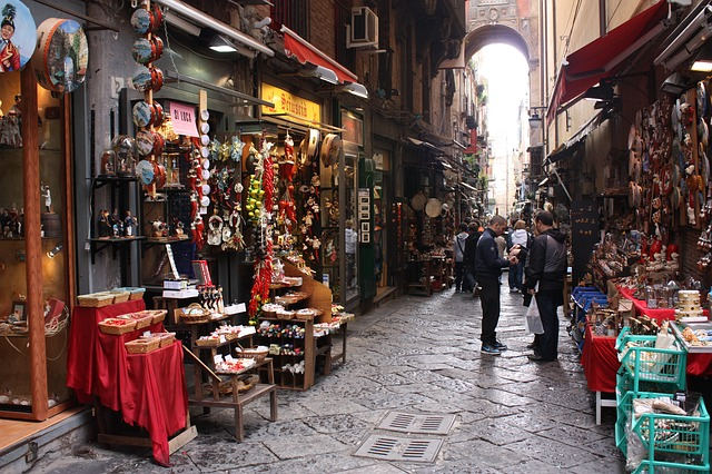 Archaeology, history and culinary traditions in Naples